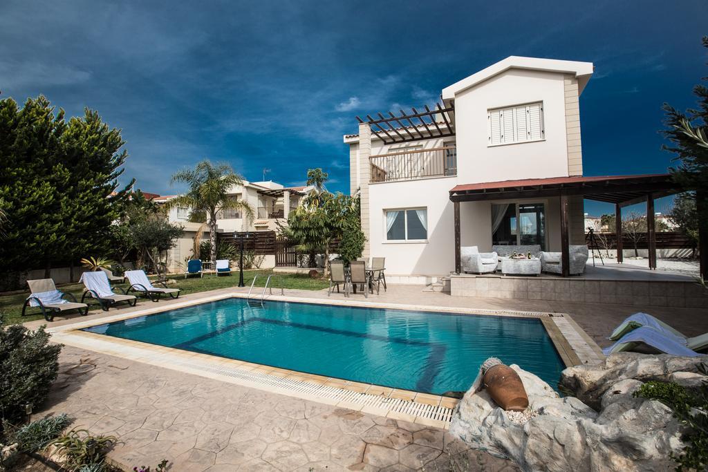 Sunny Coast Villa Айя-Напа Экстерьер фото