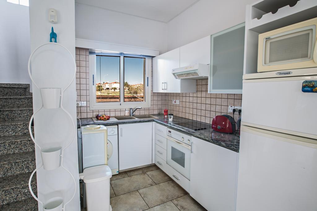 Sunny Coast Villa Айя-Напа Экстерьер фото