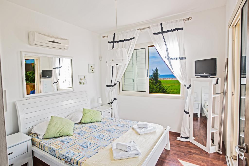 Sunny Coast Villa Айя-Напа Экстерьер фото