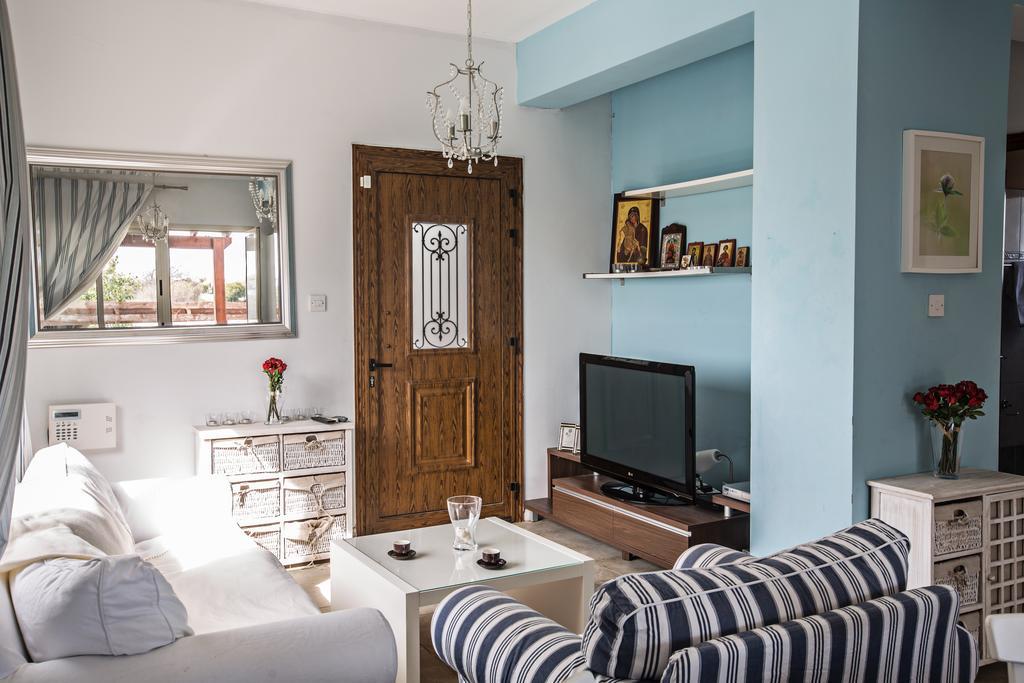 Sunny Coast Villa Айя-Напа Экстерьер фото